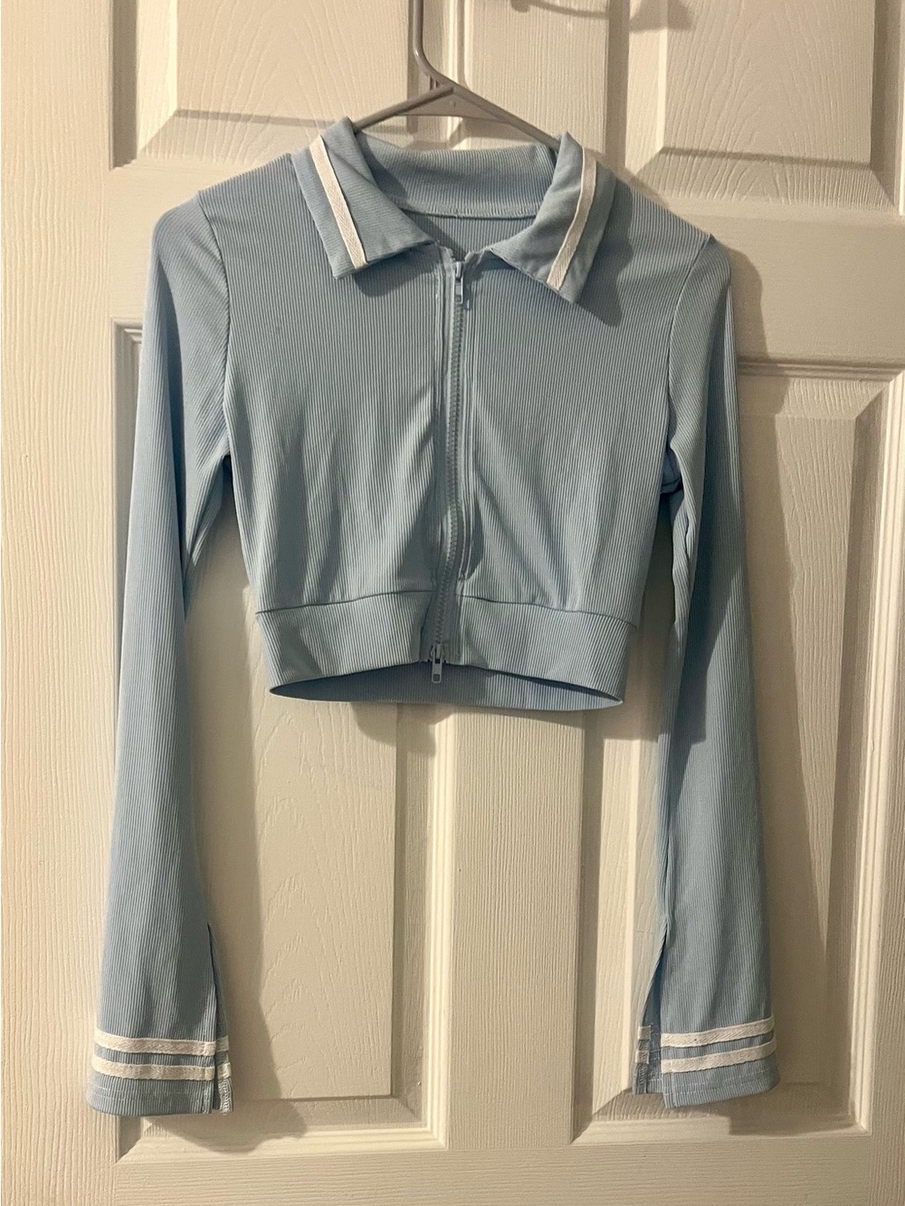 SHEIN Light Blue Ribbed Zip-Front Long Sleeve Crop Top with White Stripe Collar